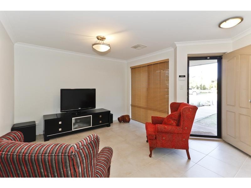 8 Brailsford Way, Butler WA 6036
