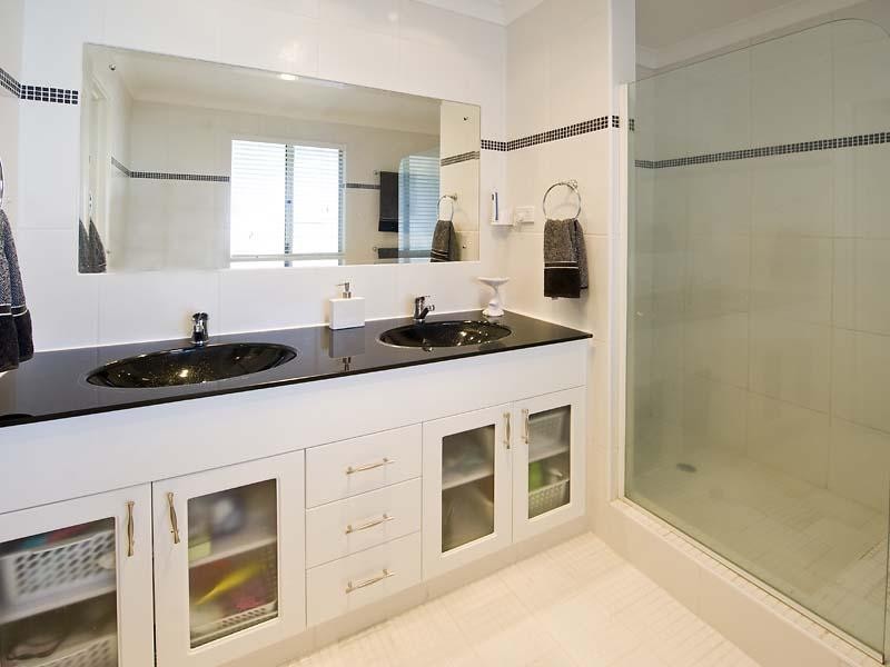 53 Naval Parade, Ocean Reef WA 6027