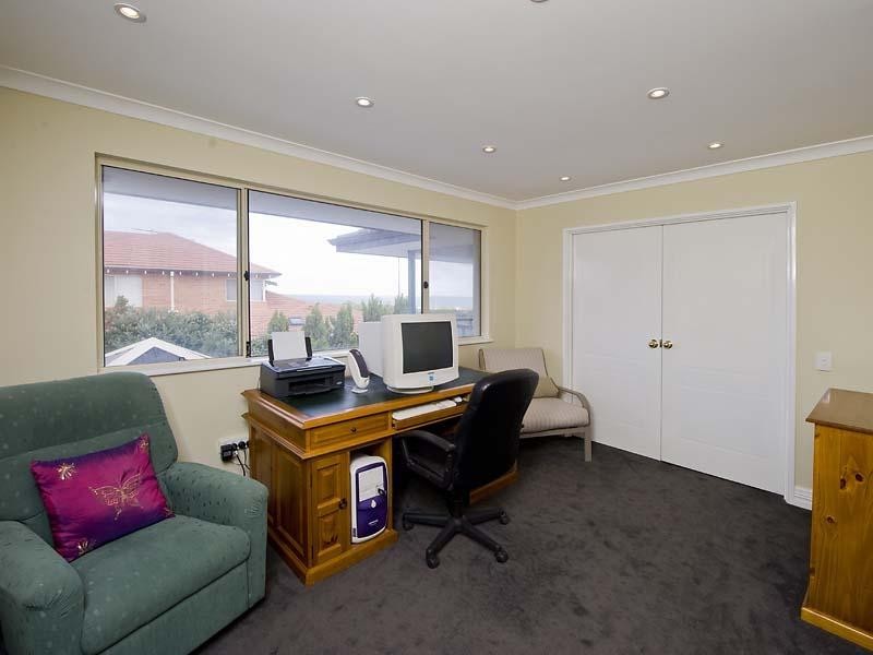 53 Naval Parade, Ocean Reef WA 6027