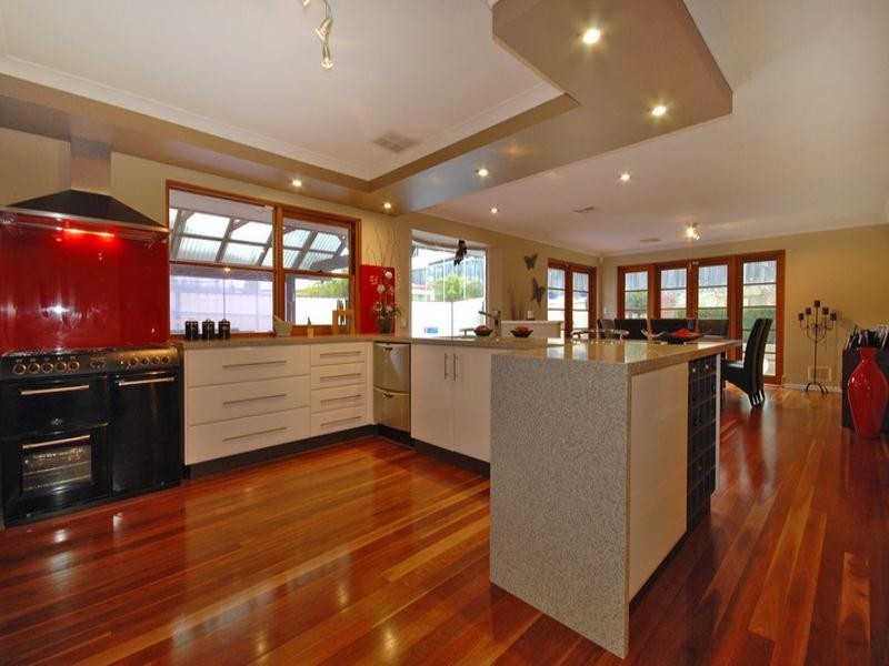 18 La Grange Loop, Currambine WA 6028