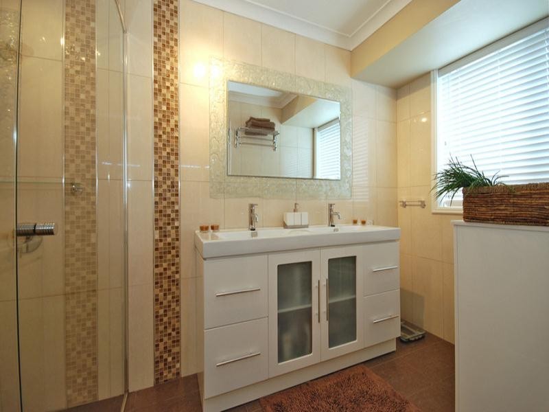 18 La Grange Loop, Currambine WA 6028