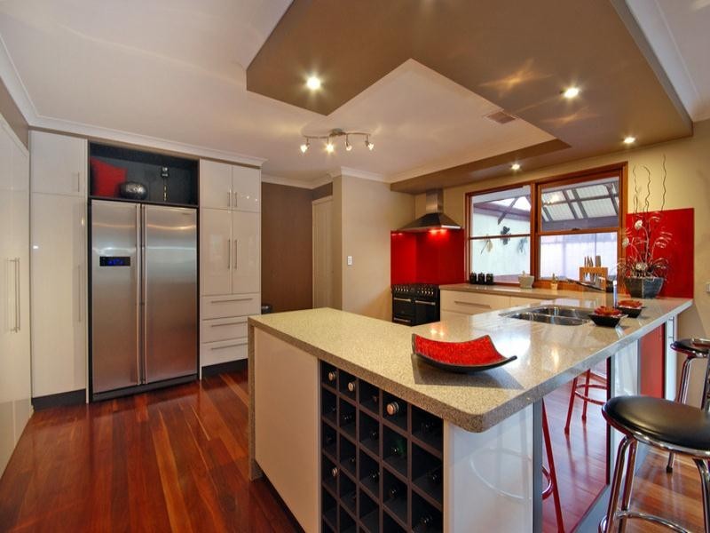 18 La Grange Loop, Currambine WA 6028