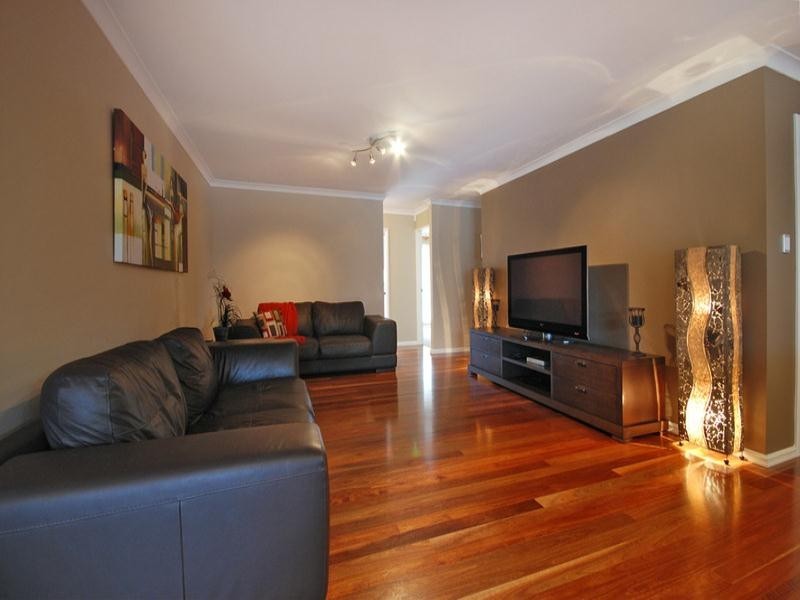 18 La Grange Loop, Currambine WA 6028