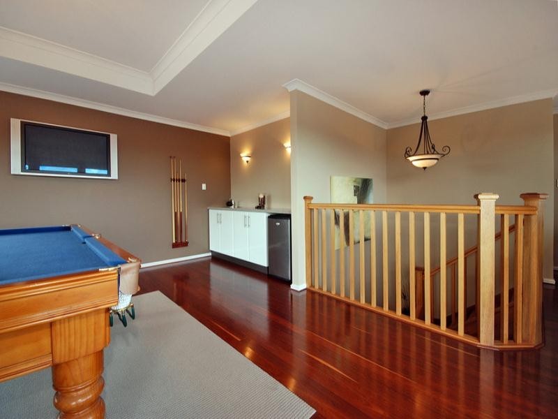 18 La Grange Loop, Currambine WA 6028