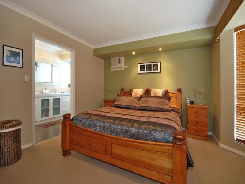 18 La Grange Loop, Currambine WA 6028