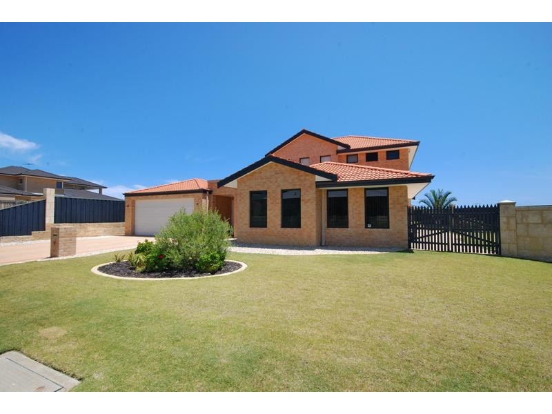 4 Manta Pass, Mindarie WA 6030