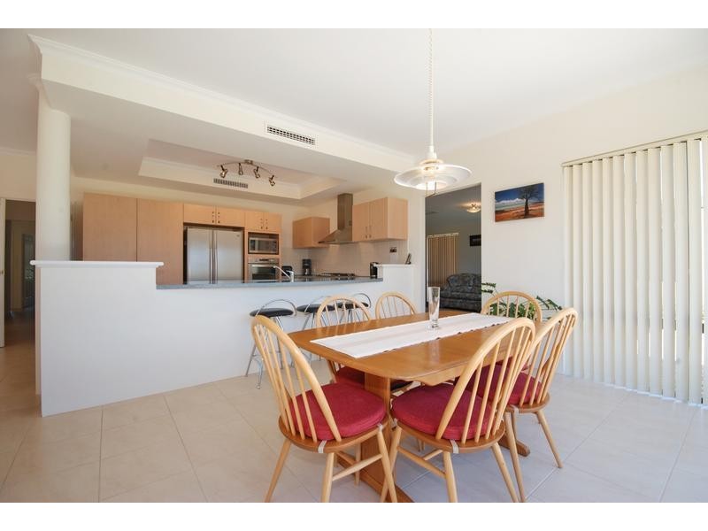 4 Manta Pass, Mindarie WA 6030