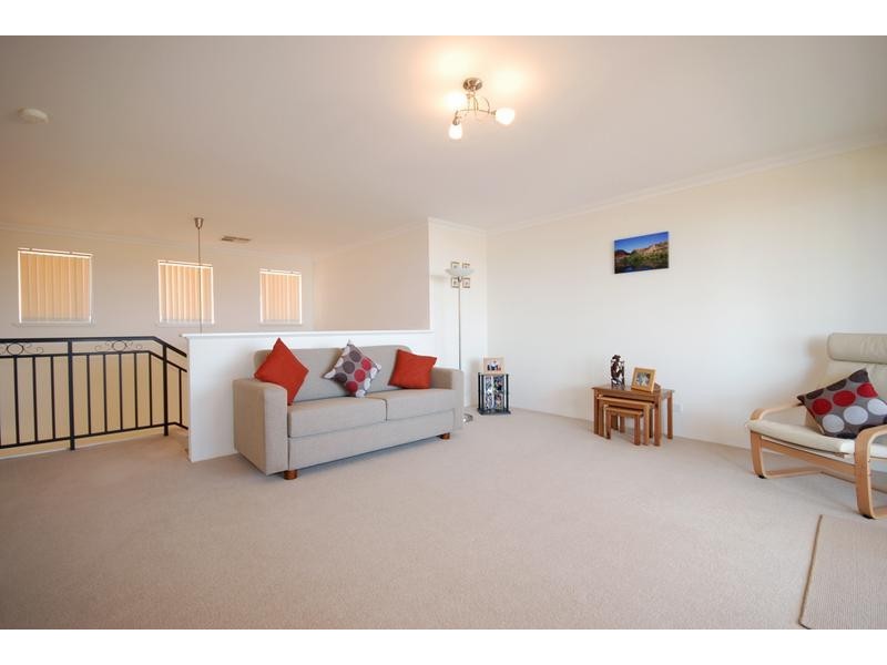 4 Manta Pass, Mindarie WA 6030