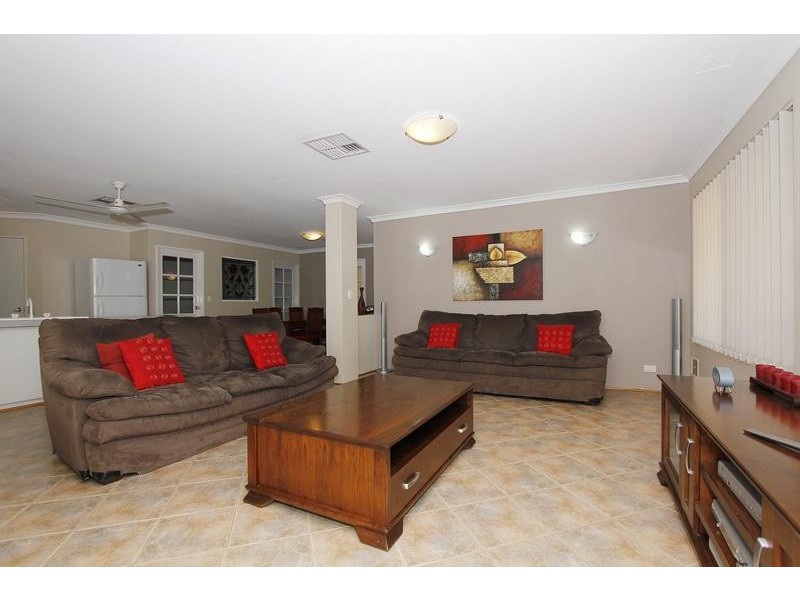 148 Kinross Drive, Kinross WA 6028