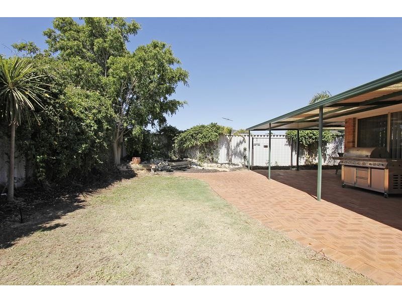 148 Kinross Drive, Kinross WA 6028