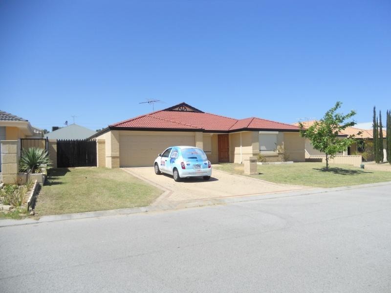 10 Appleby Drive, Darch WA 6065