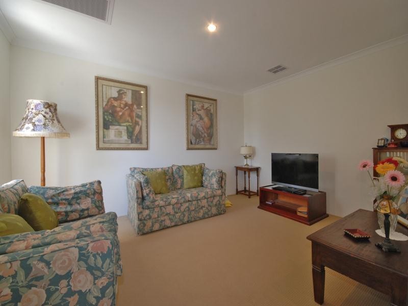 31 Donnelly Ramble, Wanneroo WA 6065