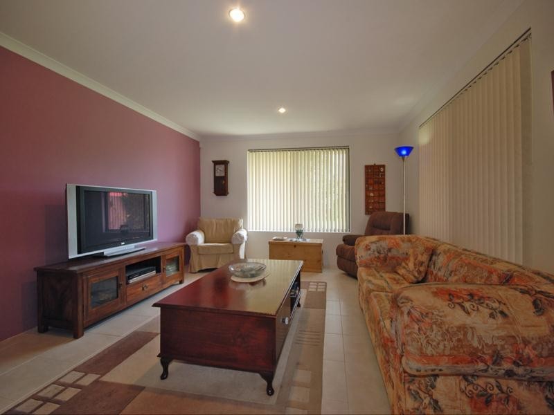 31 Donnelly Ramble, Wanneroo WA 6065