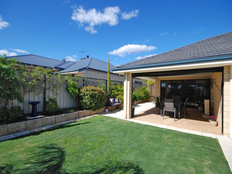 49 Litchfield Crescent, Carramar WA 6031