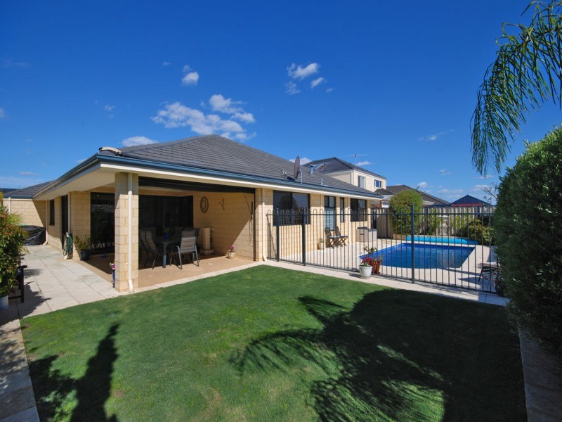 49 Litchfield Crescent, Carramar WA 6031
