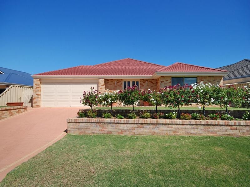 12 Reigate Way, Butler WA 6036