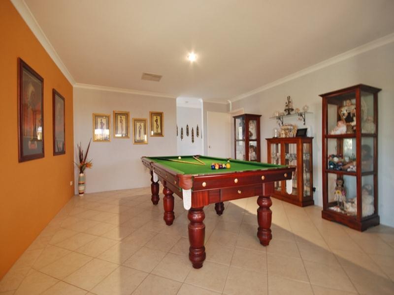 12 Reigate Way, Butler WA 6036