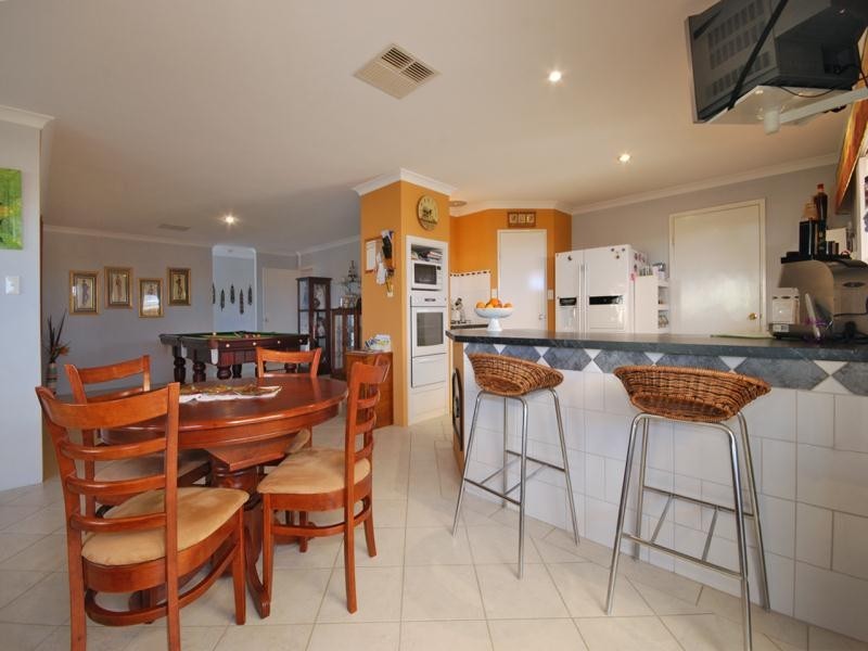 12 Reigate Way, Butler WA 6036