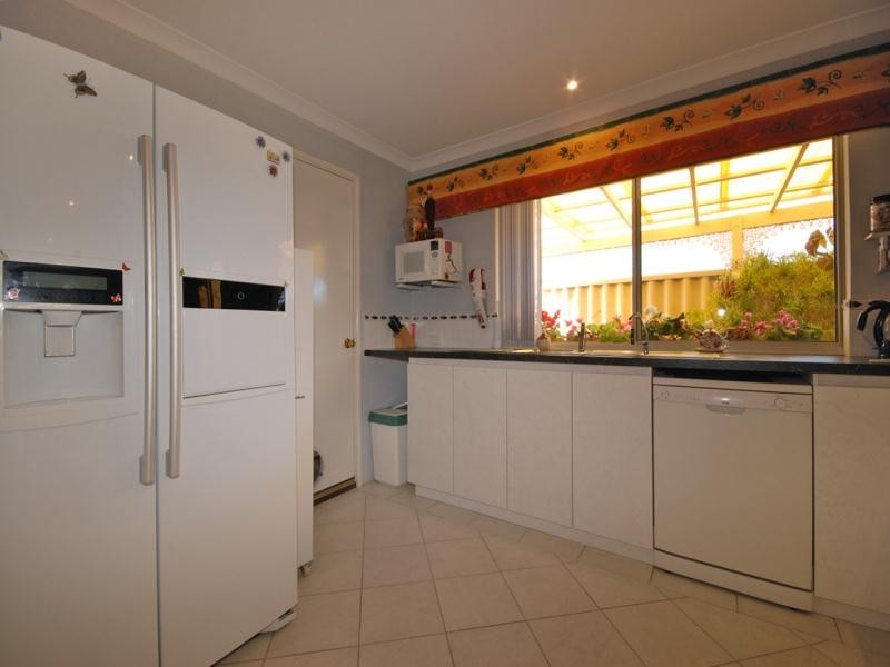 12 Reigate Way, Butler WA 6036