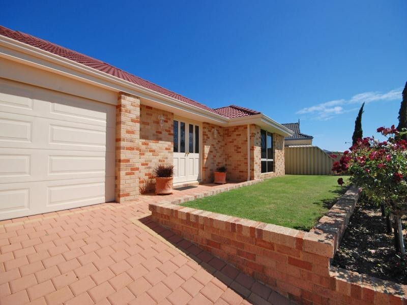 12 Reigate Way, Butler WA 6036
