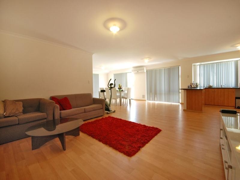 9 Basico Avenue, Sinagra WA 6065