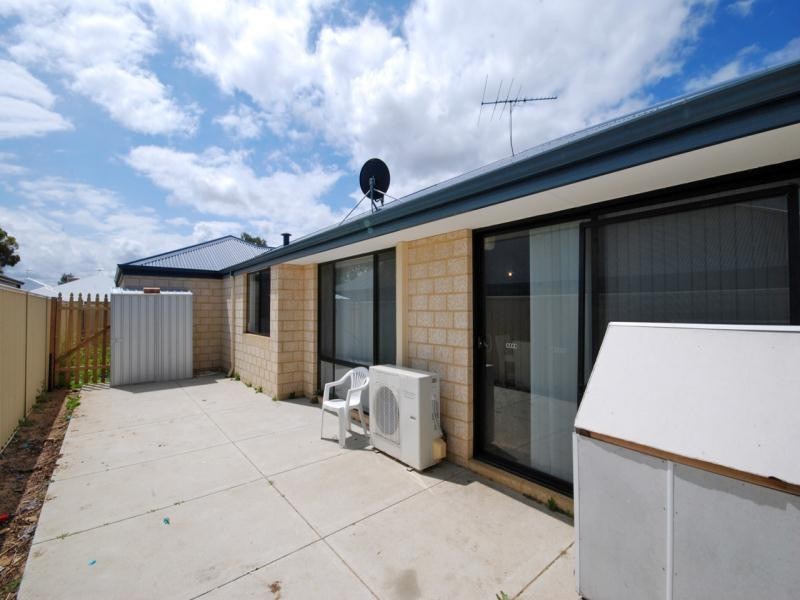 9 Basico Avenue, Sinagra WA 6065