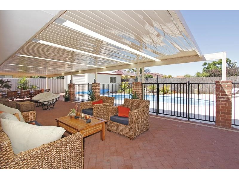 22 Callander Ave, Kinross WA 6028