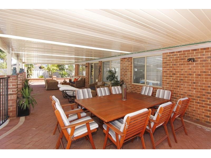 22 Callander Ave, Kinross WA 6028