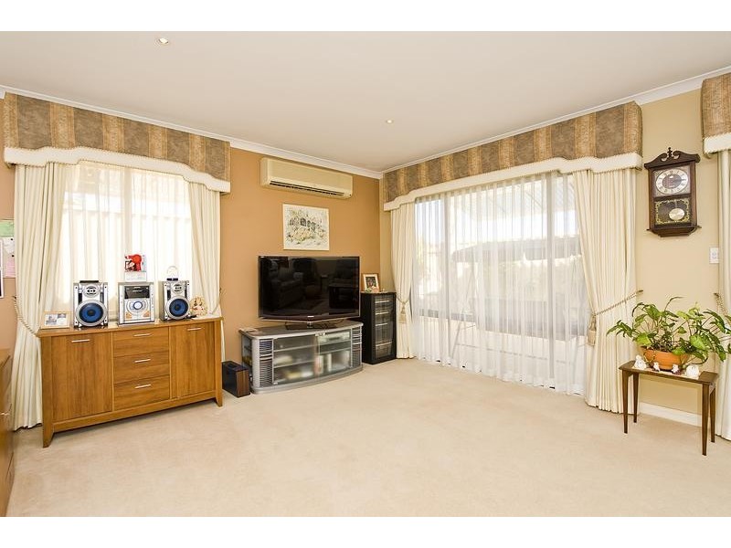 9 Alpha Drive, Currambine WA 6028