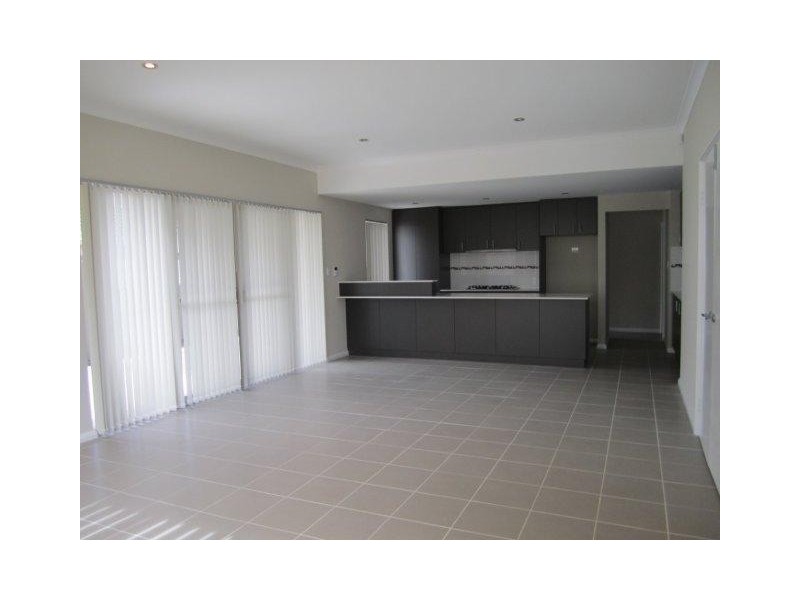 28 Hirani Link, Aveley WA 6069