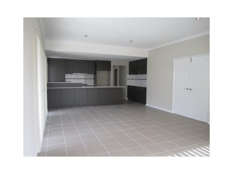 28 Hirani Link, Aveley WA 6069