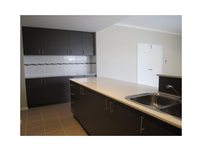 28 Hirani Link, Aveley WA 6069