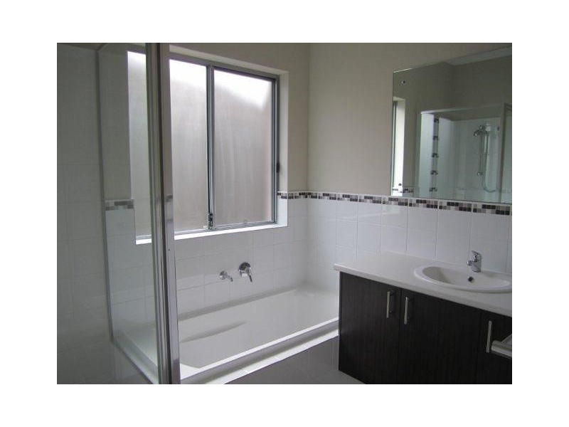 28 Hirani Link, Aveley WA 6069