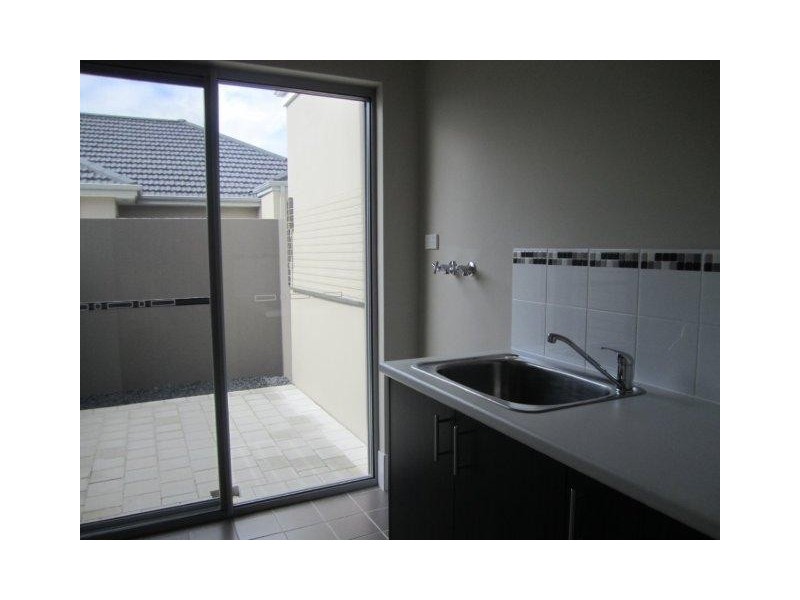 28 Hirani Link, Aveley WA 6069