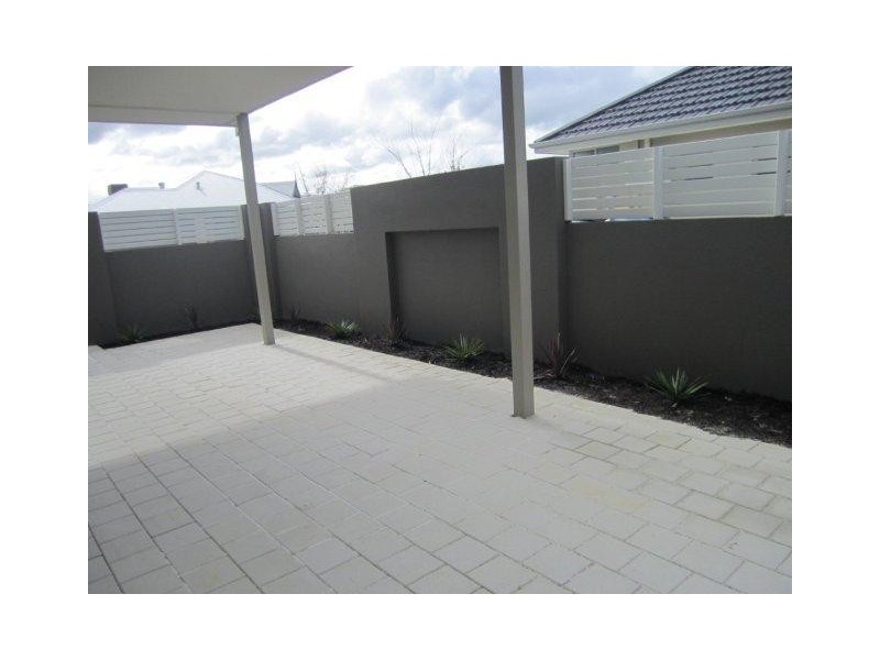 28 Hirani Link, Aveley WA 6069