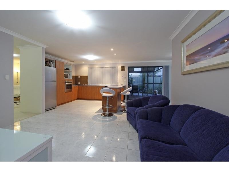 20 Pennine Pass, Merriwa WA 6030