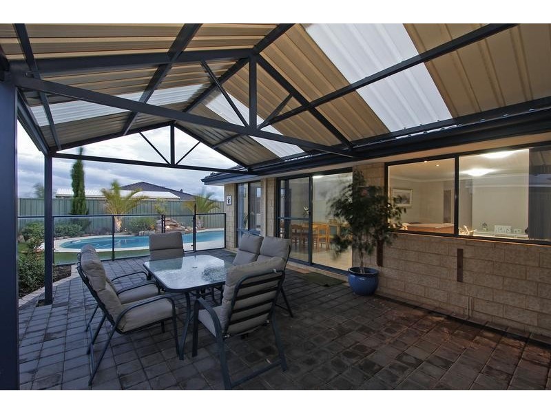 20 Pennine Pass, Merriwa WA 6030