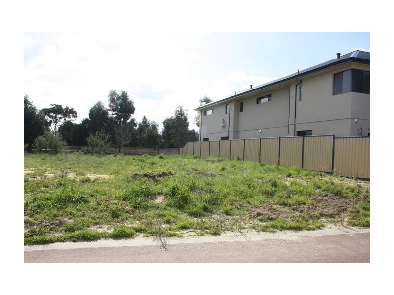 73 Nankeen Circle, Tapping WA 6065