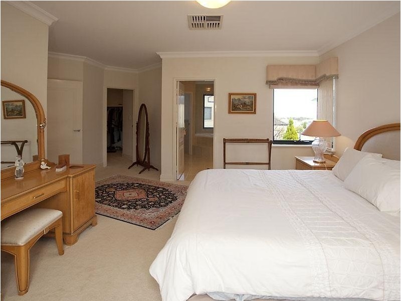 1 Midi Terrace, Hillarys WA 6025