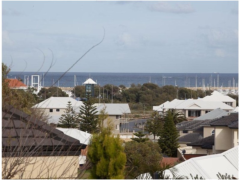 1 Midi Terrace, Hillarys WA 6025