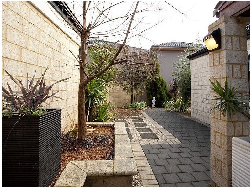 1 Midi Terrace, Hillarys WA 6025