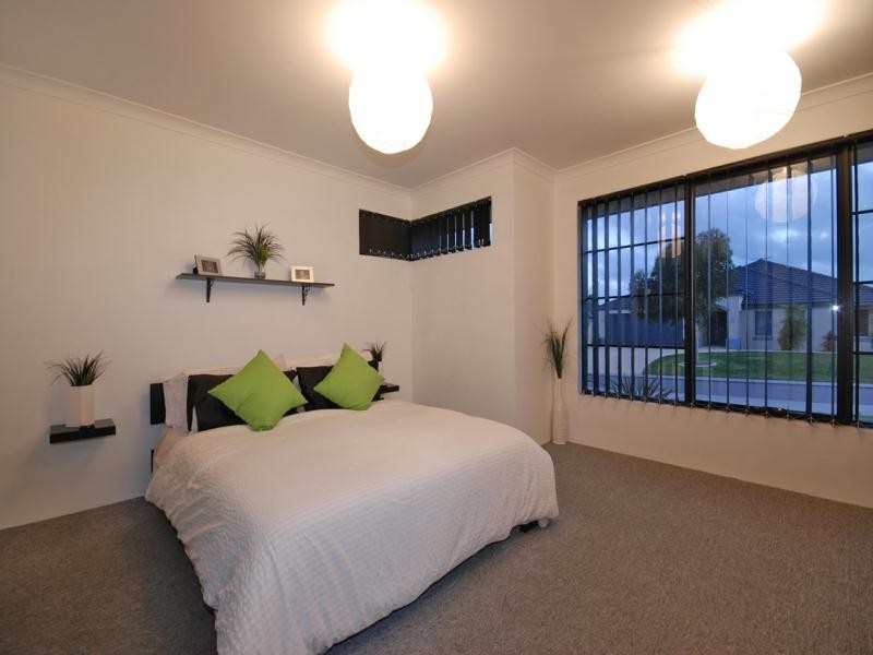 11 Sundowner Meander, Banksia Grove WA 6031