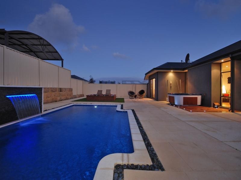 11 Sundowner Meander, Banksia Grove WA 6031