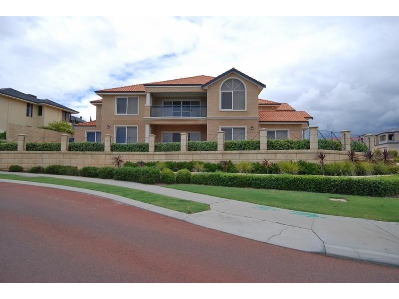 2 Baton Rouge, Mindarie WA 6030