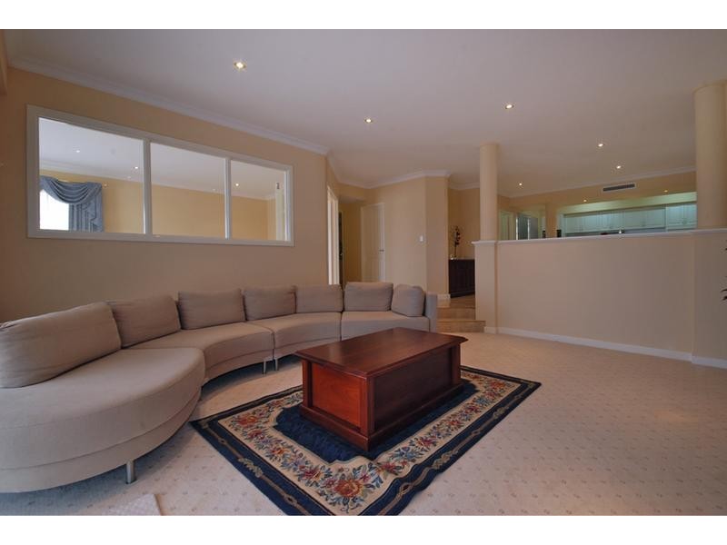 2 Baton Rouge, Mindarie WA 6030