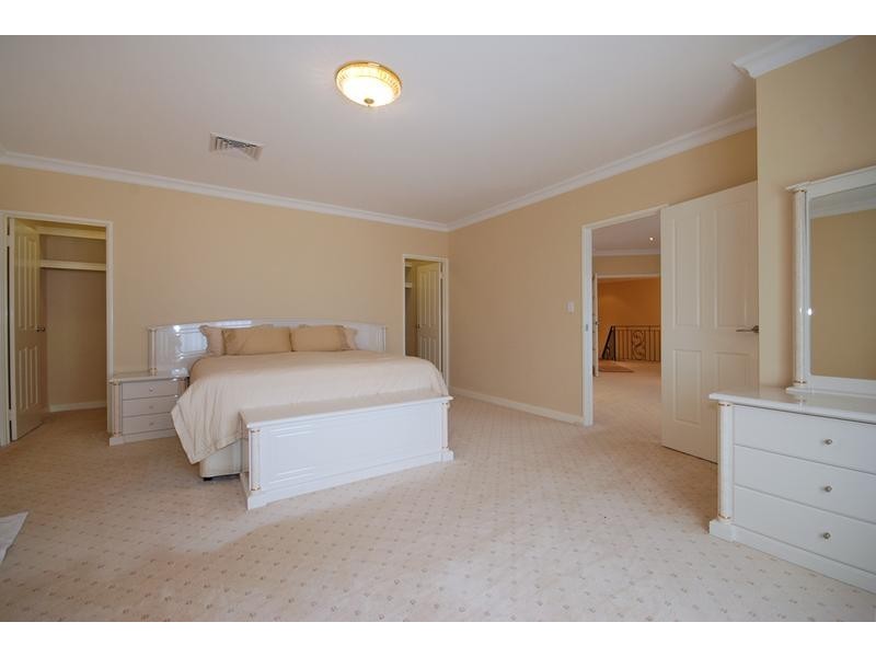 2 Baton Rouge, Mindarie WA 6030