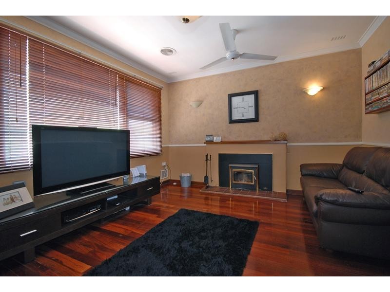 53 Dallas Crescent, Wanneroo WA 6065