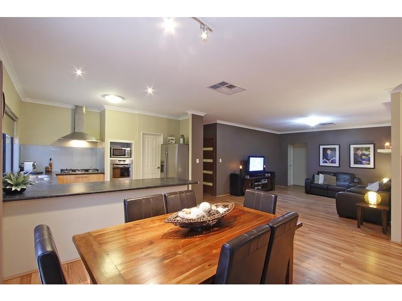 7 Hapuna Street, Butler WA 6036