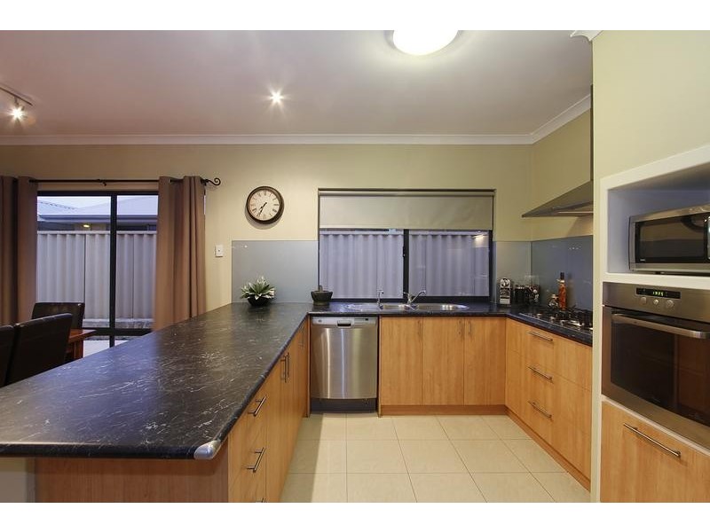 7 Hapuna Street, Butler WA 6036