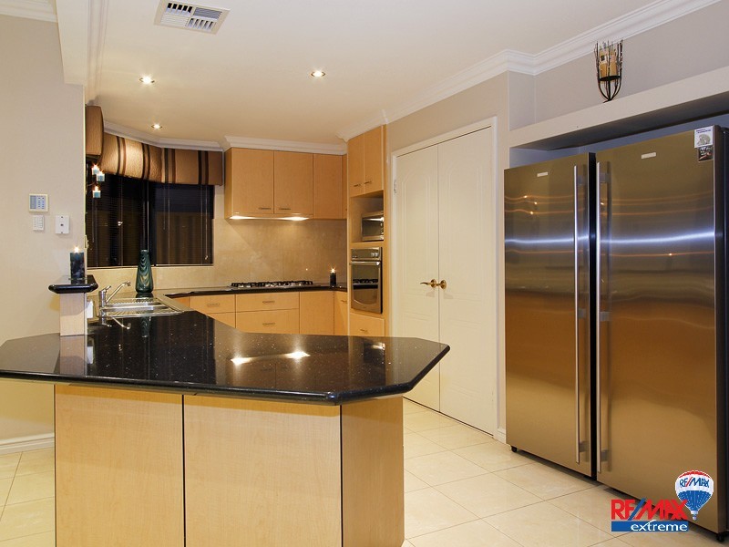 3 Antalya Vista, Iluka WA 6028